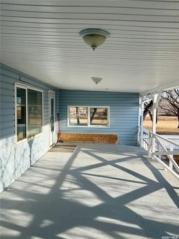 133 Railway AVENUE, Ponteix, SK S0N 1Z0