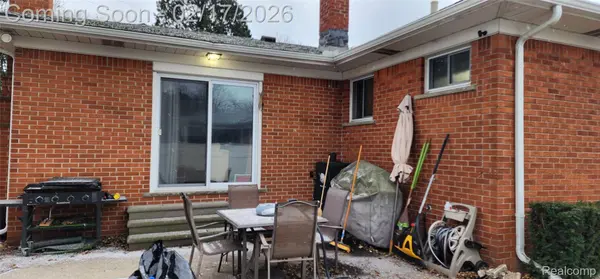 21792 Elmwood AVE, Eastpointe, MI 48021