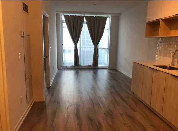 Toronto C15, ON M2J 1M6,52 Forest Manor RD #616