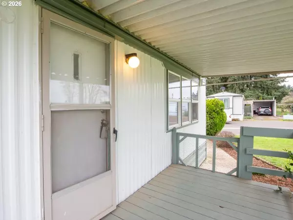 Eugene, OR 97408,3950 COBURG RD #52