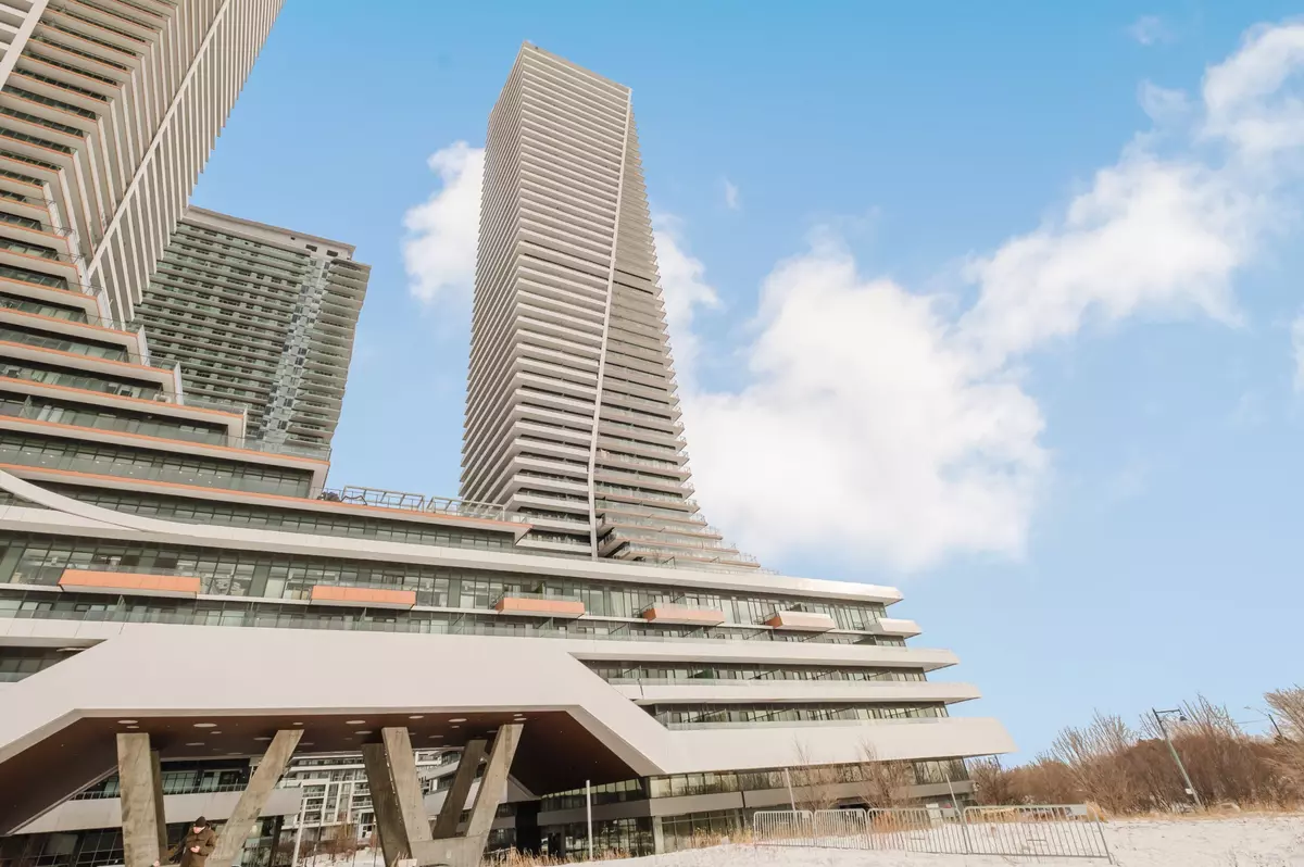 Toronto W06, ON M8V 0C7,20 SHORE BREEZE DR #3905