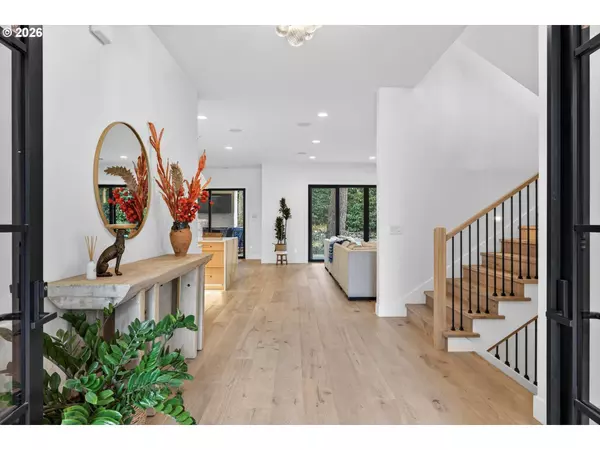 Lake Oswego, OR 97034,825 ELLIS AVE