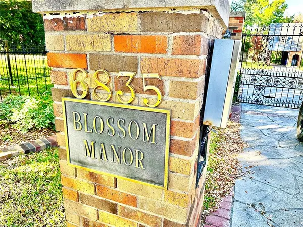 Dallas, TX 75214,6835 Westlake Avenue