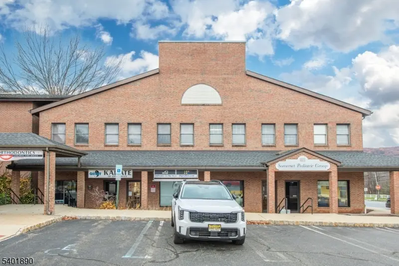 59 E Mill Rd, Washington Twp., NJ 07853