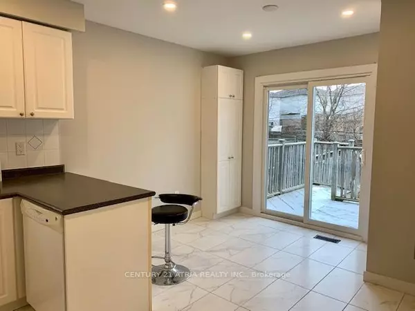 Barrie, ON L4N 8L3,29 Gore DR #Upper