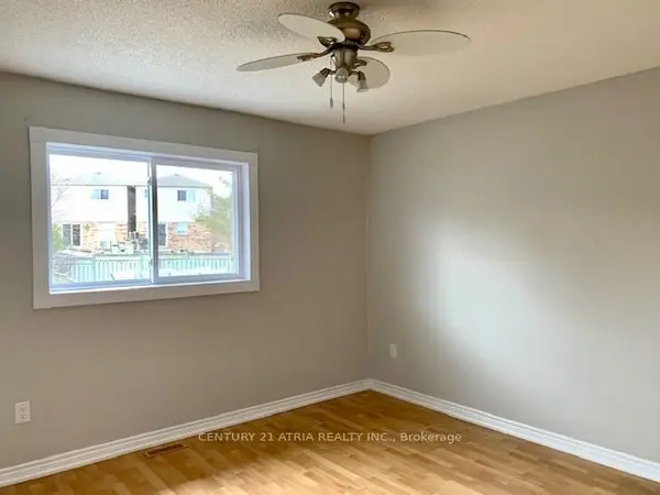 Barrie, ON L4N 8L3,29 Gore DR #Upper