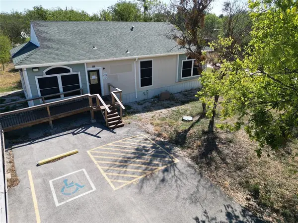 501 Peyton, Baird, TX 79504