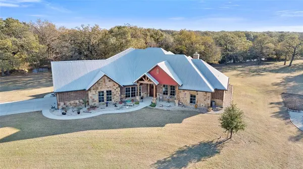 207 County Road 4181,  Decatur,  TX 76234