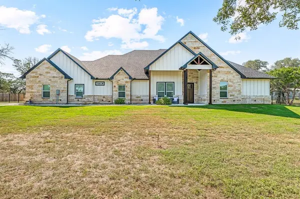 6803 Athens Drive, Weatherford, TX 76087