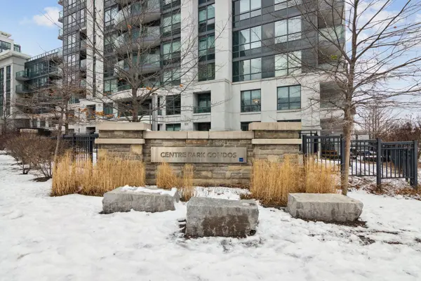 20 North Park RD #206, Vaughan, ON L4J 0G7