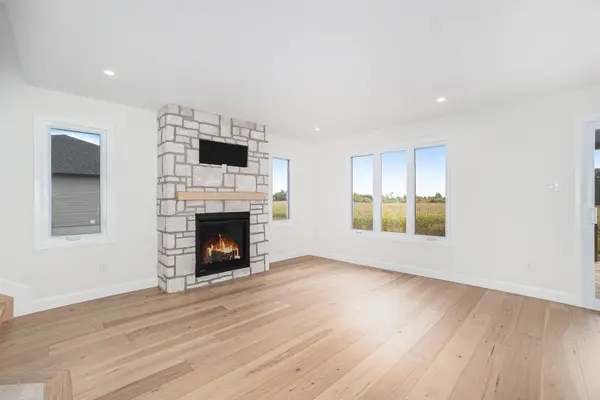 68 Helen ST, North Stormont, ON K0A 1R0