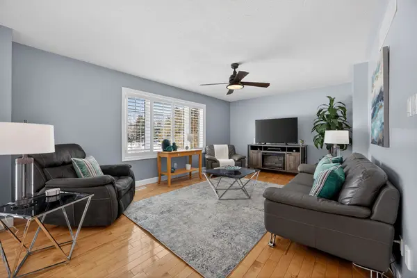 East Luther Grand Valley, ON L0N 1G0,17 Deaken DR