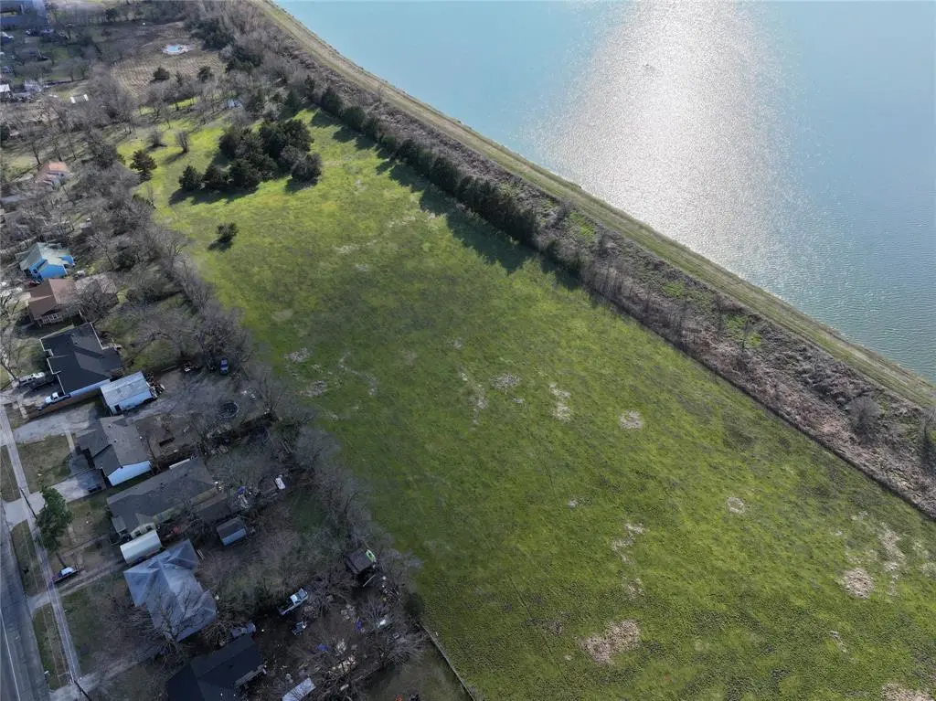 1215 Wolfe City Drive, Greenville, TX 75401