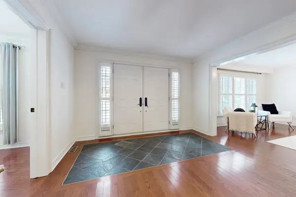 131 Castle CRES, Oakville, ON L6J 5H4