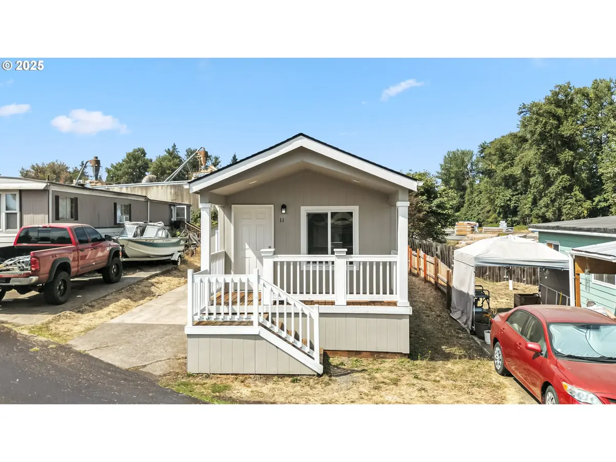 1530 TAMARACK ST #11, Sweet Home, OR 97386