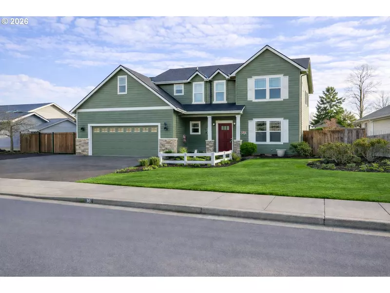 817 RIVER KNOLL WAY, Springfield, OR 97477