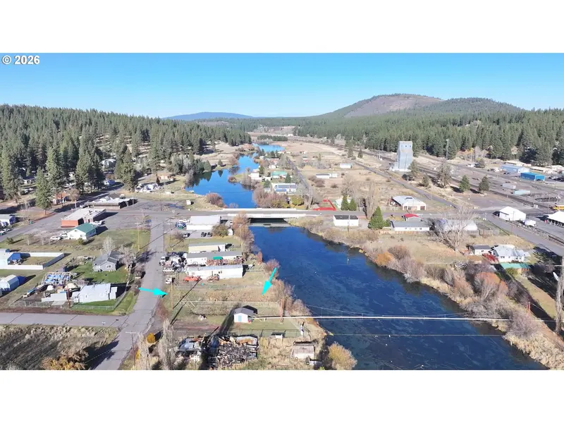 111 S WASCO AVE, Chiloquin, OR 97624