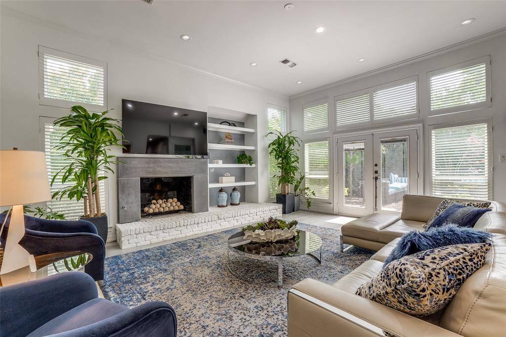 7220 Lavendale Circle, Dallas, TX 75230