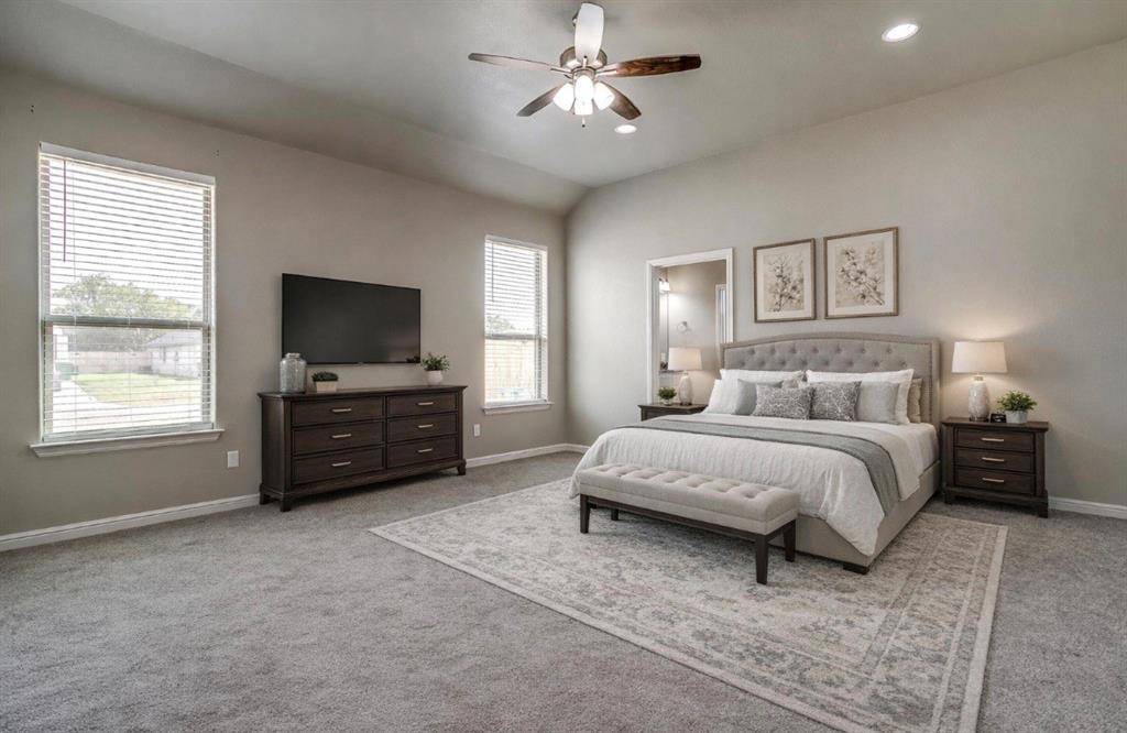 3332 Arrow Creek Drive, Granbury, TX 76049