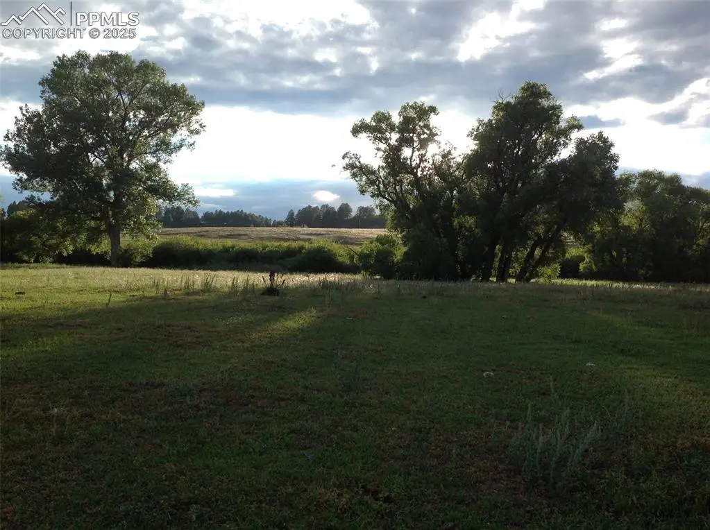 02 E Cherry Creek RD, Larkspur, CO 80118