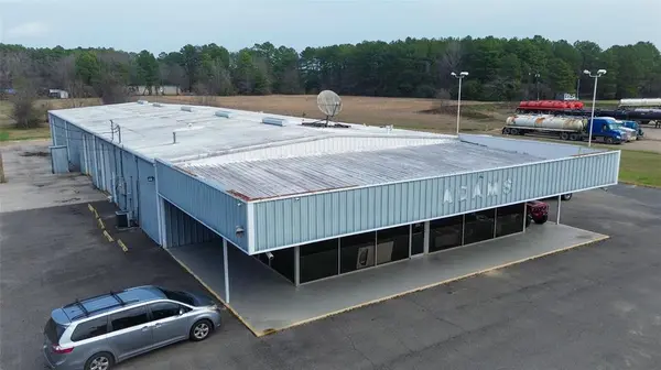 2002 Main, Logansport, LA 71049