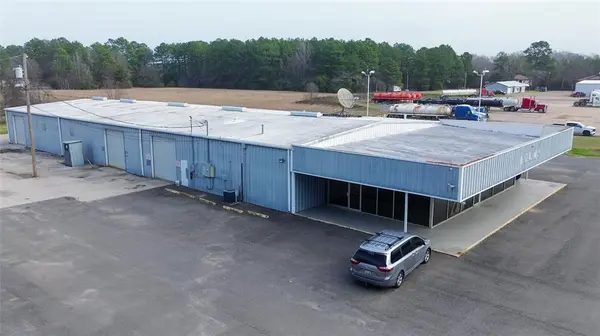 2002 Main, Logansport, LA 71049