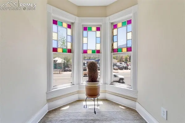 1804 W Colorado AVE, Colorado Springs, CO 80904