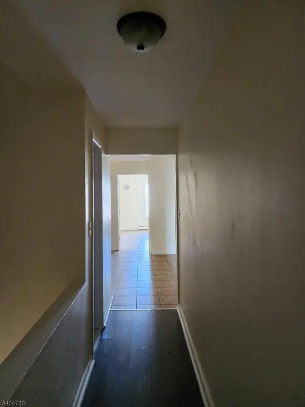 239 Magnolia Ave, Elizabeth City, NJ 07206