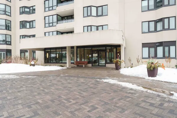 Alta Vista And Area, ON K1G 4J4,1500 Riverside DR #708