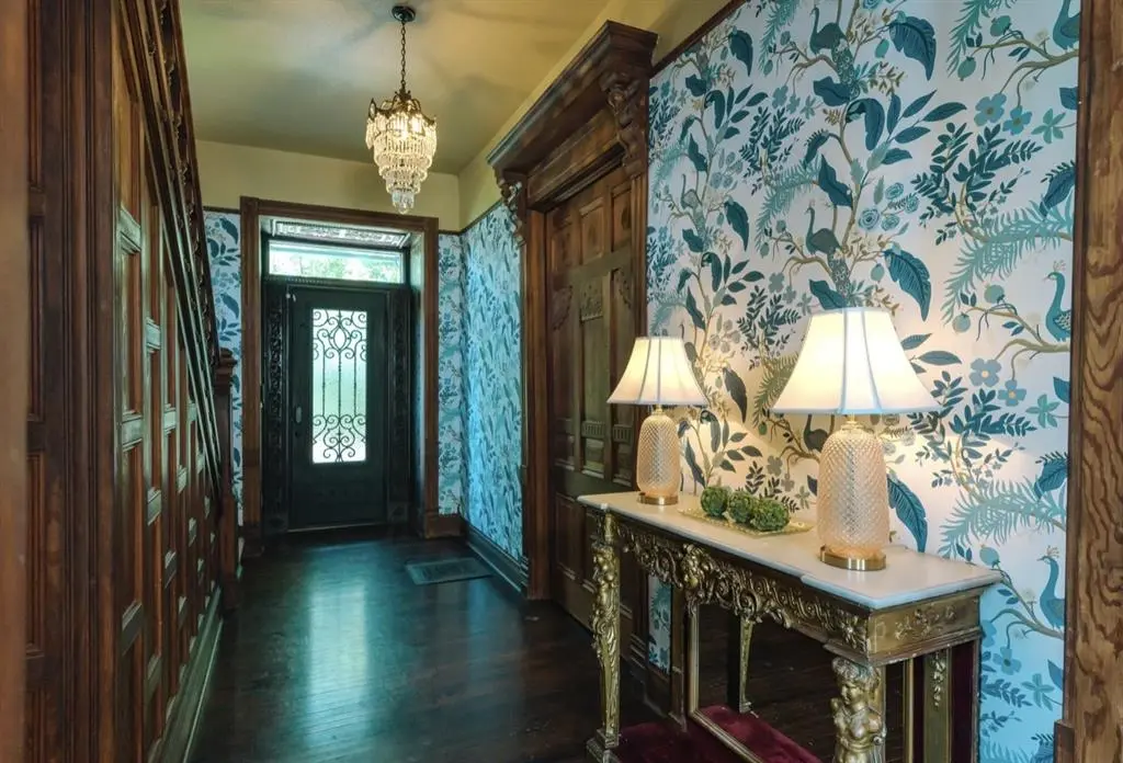 310 Ball Park Loop, Denison, TX 75020