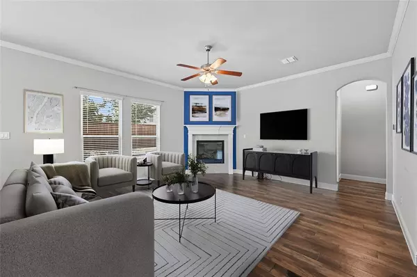 Grand Prairie, TX 75052,300 Burberry Drive