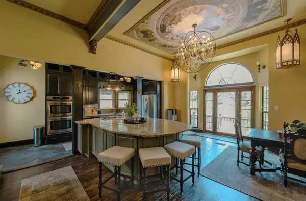 Denison, TX 75020,310 Ball Park Loop