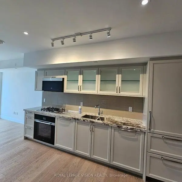 505 Glencairn AVE #310, Toronto C04, ON M6B 0B2