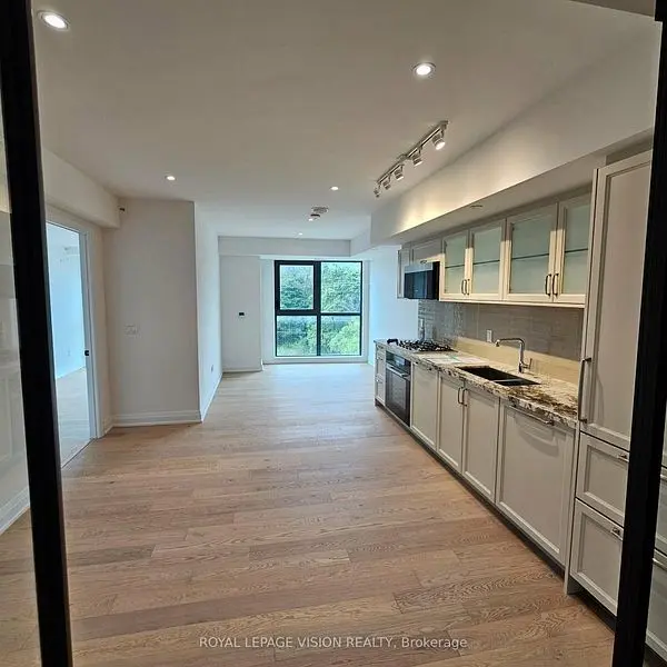 505 Glencairn AVE #310, Toronto C04, ON M6B 0B2