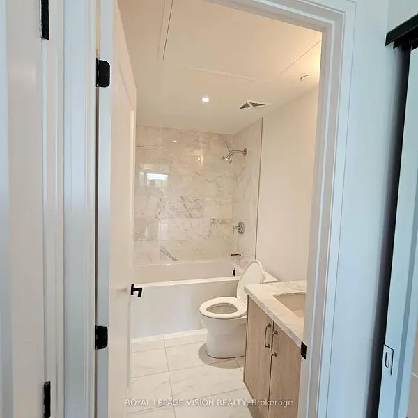 505 Glencairn AVE #310, Toronto C04, ON M6B 0B2