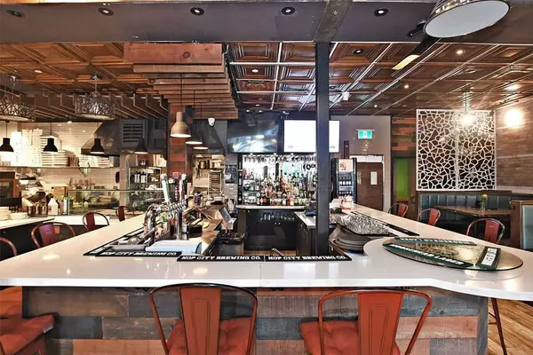 Markham, ON L3T 0C7,7181 Yonge ST #9 &106