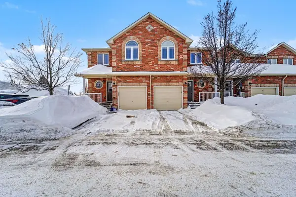 25 Southwoods CRES #25, Barrie, ON L4N 9P8