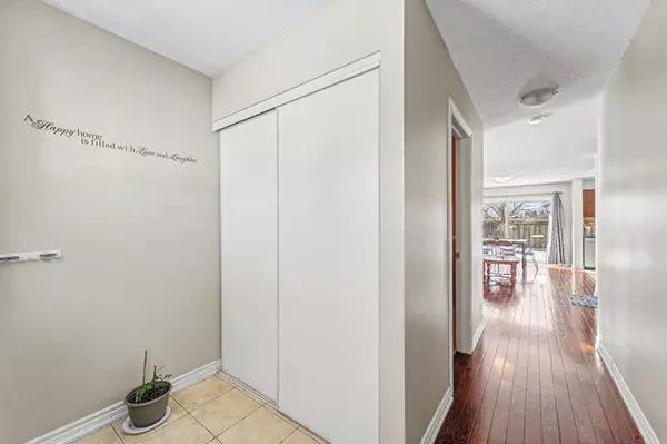 Barrie, ON L4N 9P8,25 Southwoods CRES #25