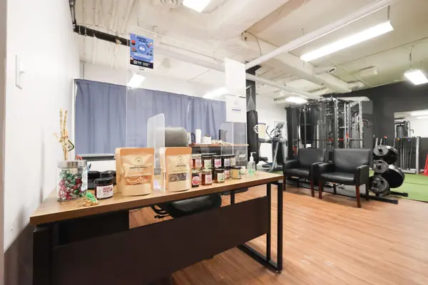 1376 Bank ST #B400, Billings Bridge - Riverside Park And Area, ON K1H 7Y3