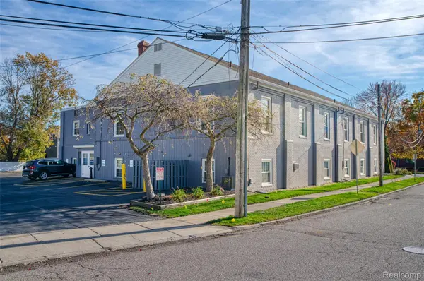 496 W Ann Arbor TRL #201, Plymouth, MI 48170