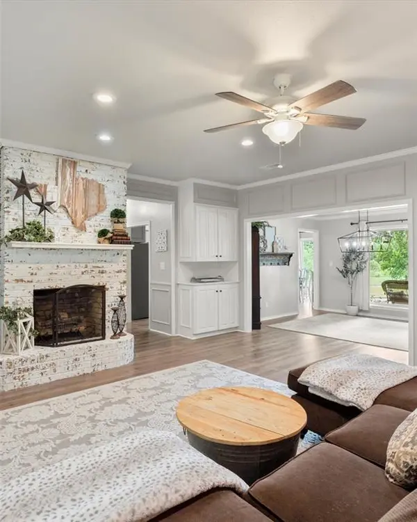 3006 Master Drive, Mount Pleasant, TX 75455