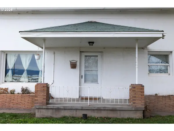 La Grande, OR 97850,63150 BOOTH LN