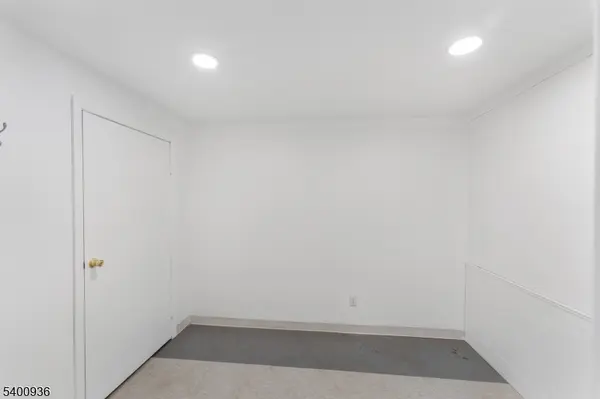 43 Merchant St, Newark City, NJ 07105