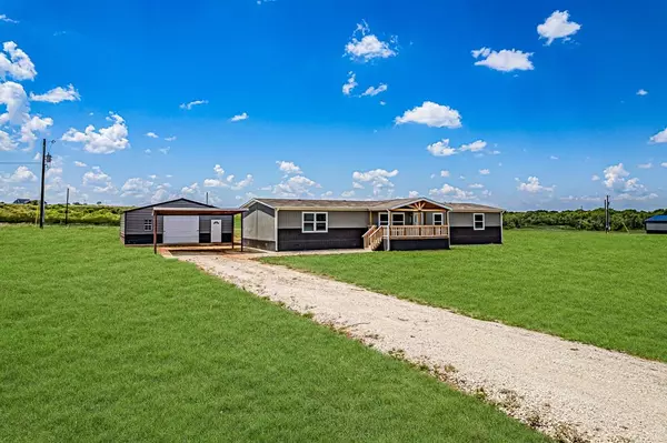 1035 Hopewell Road,  Bellevue,  TX 76228