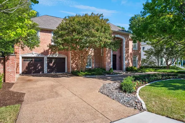 Dallas, TX 75230,6511 Aberdeen Avenue