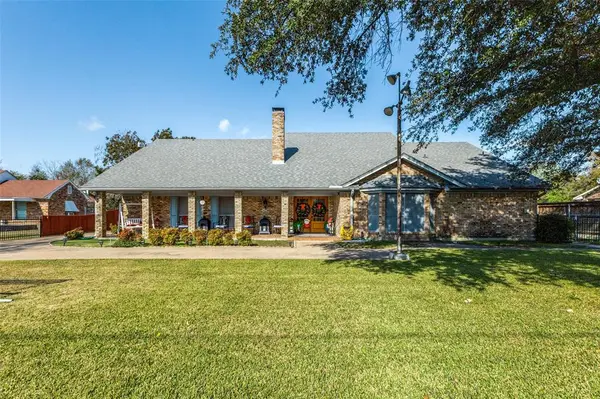 10615 Old Seagoville Road, Dallas, TX 75217