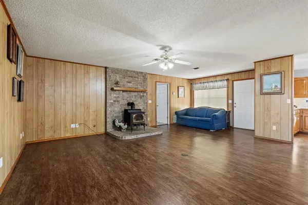 1858 Farm Road 1506, Paris, TX 75460