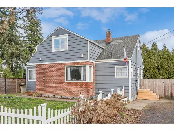 Milwaukie, OR 97267,18418 SE BLANTON ST