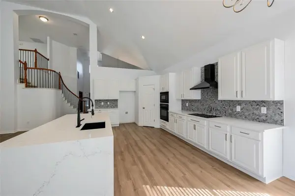 1700 Little River Court, Desoto, TX 75115