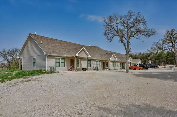 1304 County Road 115, Gainesville, TX 76240